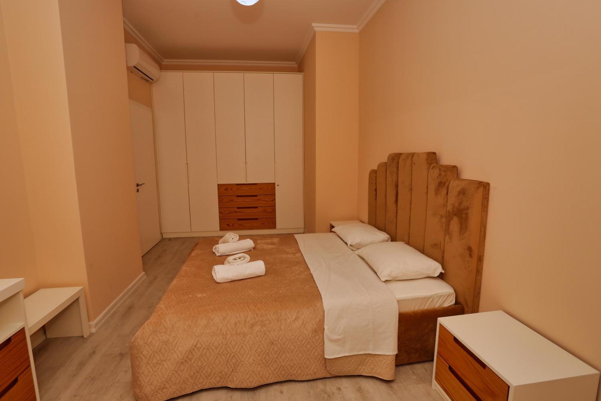 Luxury Square 21tirana *